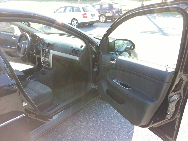 Chevrolet Cobalt 2010 photo 4