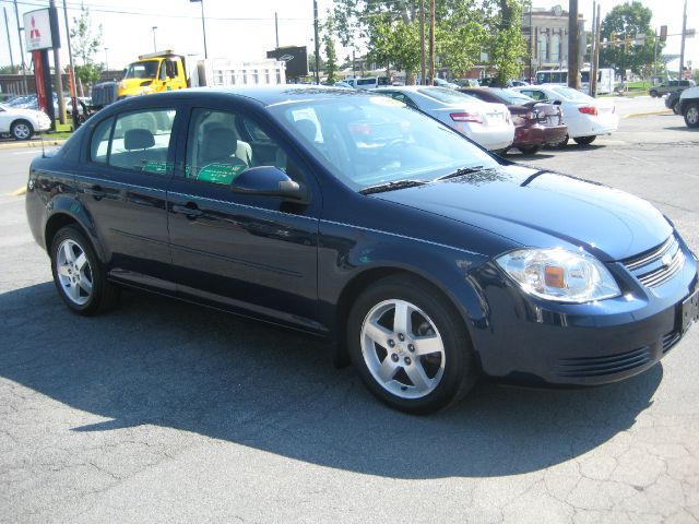 Chevrolet Cobalt 2010 photo 2