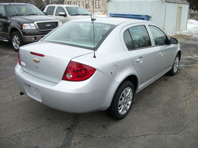 Chevrolet Cobalt 2010 photo 4