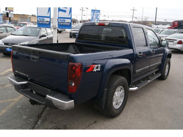 Chevrolet Colorado 2004 photo 2