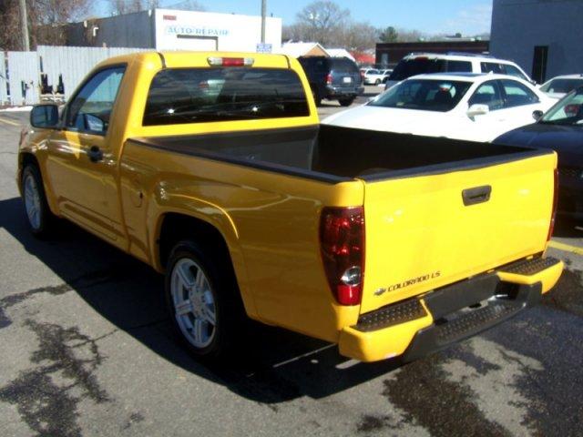 Chevrolet Colorado 2004 photo 3