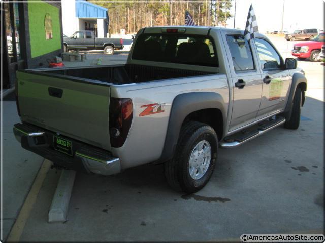 Chevrolet Colorado 2004 photo 2