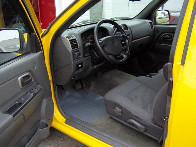 Chevrolet Colorado 2004 photo 2
