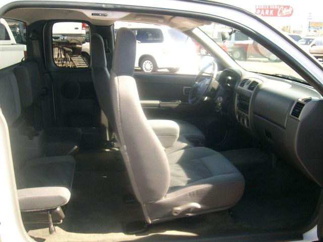 Chevrolet Colorado 2004 photo 2