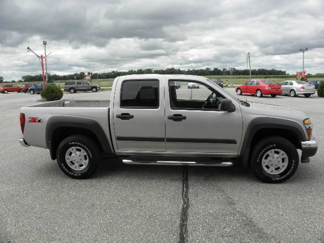 Chevrolet Colorado 2500 Laramie MEGA CAB Pickup Truck