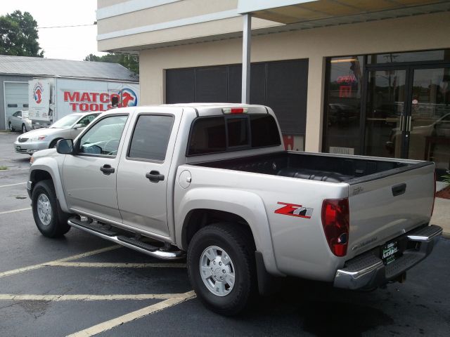 Chevrolet Colorado 2500 Laramie MEGA CAB Pickup Truck