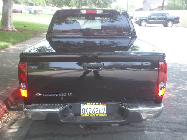 Chevrolet Colorado 2500 Laramie MEGA CAB Pickup Truck
