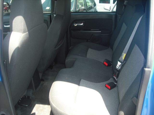 Chevrolet Colorado HEMI 4x4 Power Wagon Pickup Truck