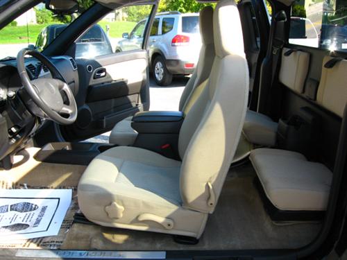 Chevrolet Colorado 2008 photo 2