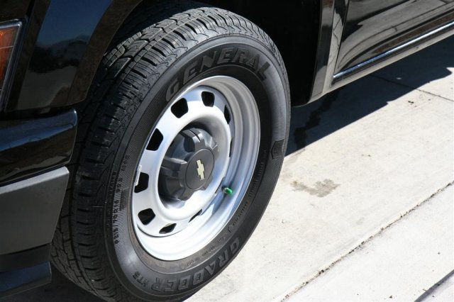 Chevrolet Colorado 2010 photo 2