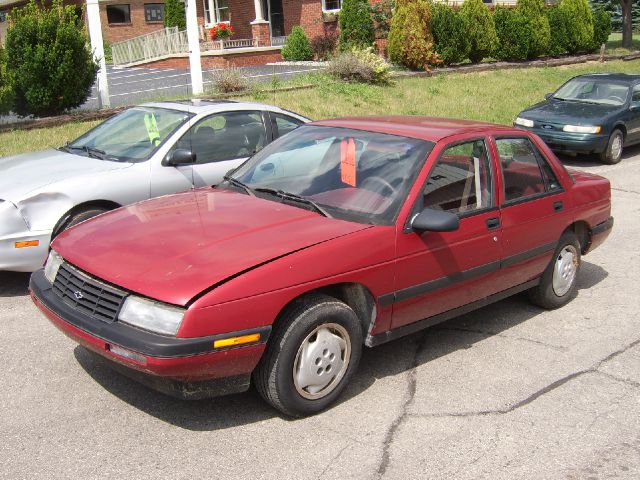 Chevrolet Corsica L.T. 4-w.d. 5.3L Sedan