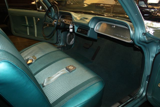 Chevrolet Corvair 1963 photo 3