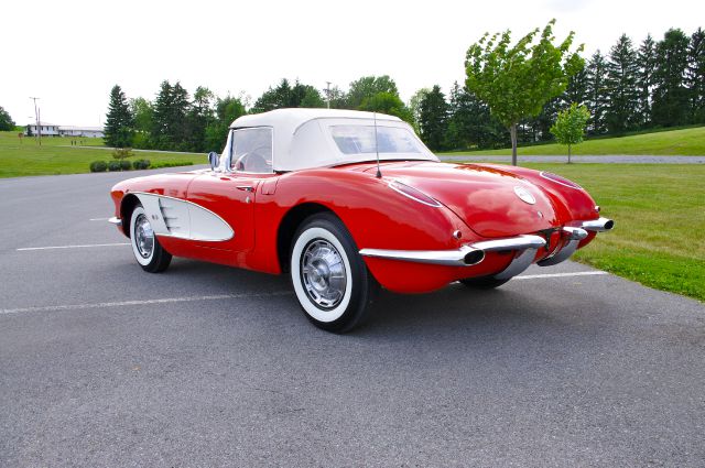 Chevrolet Corvette 1959 photo 3