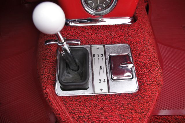 Chevrolet Corvette 1961 photo 28