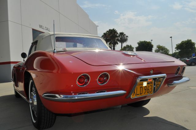 Chevrolet Corvette 1962 photo 3