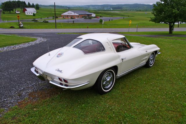 Chevrolet Corvette RT HEMI AWD Coupe