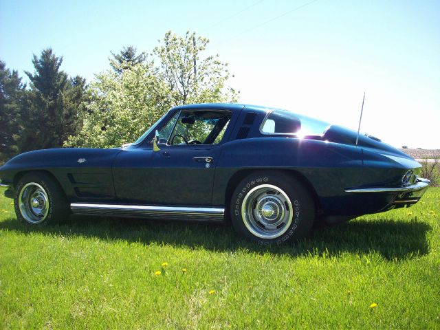 Chevrolet Corvette 1964 photo 21