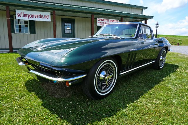Chevrolet Corvette 1965 photo 2