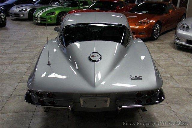 Chevrolet Corvette 1967 photo 1