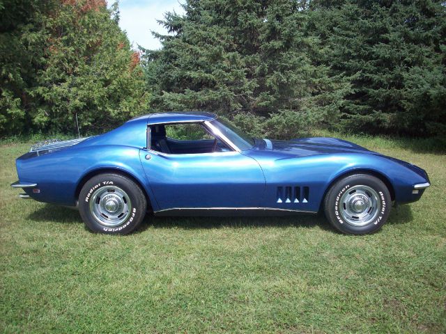 Chevrolet Corvette 1968 photo 3