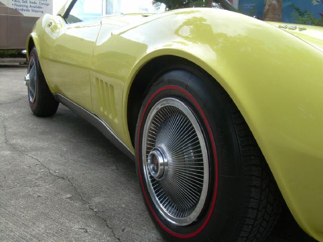 Chevrolet Corvette 1968 photo 13