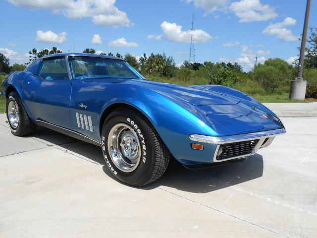 Chevrolet Corvette 1969 photo 2