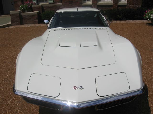 Chevrolet Corvette 1969 photo 1