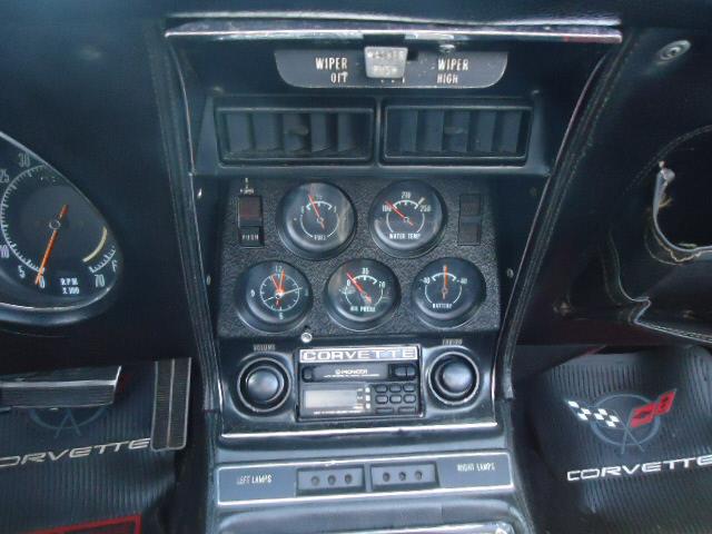 Chevrolet Corvette 1971 photo 1