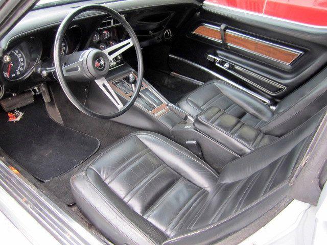 Chevrolet Corvette 1972 photo 1