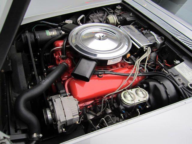 Chevrolet Corvette 1972 photo 2