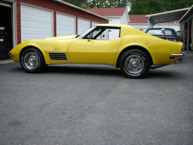 Chevrolet Corvette 1972 photo 2