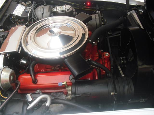 Chevrolet Corvette 1972 photo 1