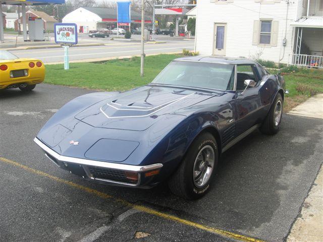 Chevrolet Corvette 1972 photo 1