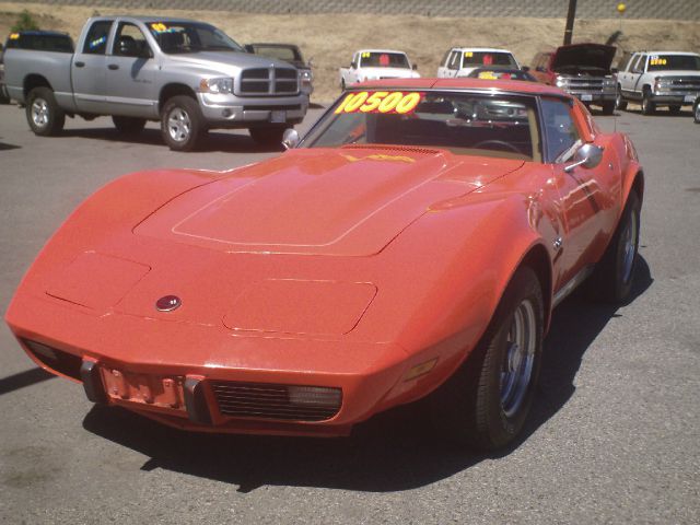 Chevrolet Corvette 1975 photo 4