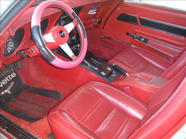 Chevrolet Corvette 1977 photo 3