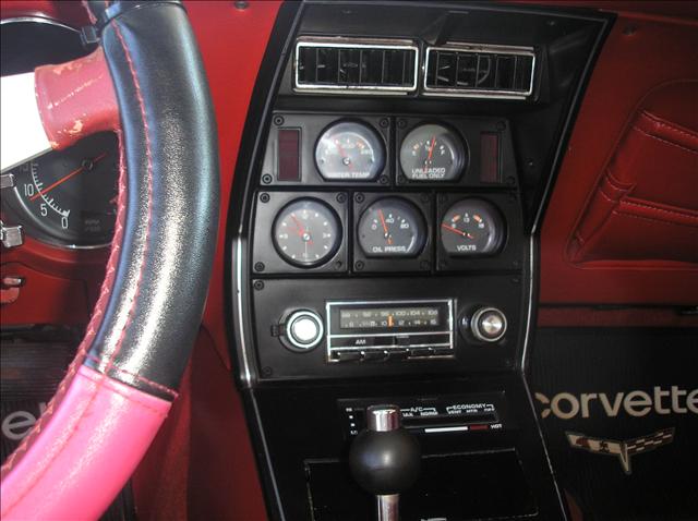 Chevrolet Corvette 1977 photo 4