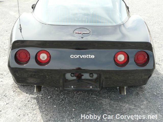Chevrolet Corvette Base Coupe