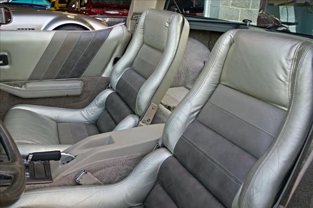 Chevrolet Corvette 1982 photo 7