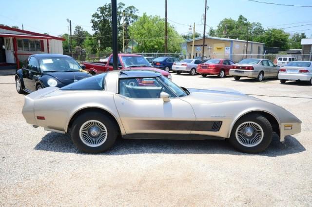 Chevrolet Corvette 1982 photo 5