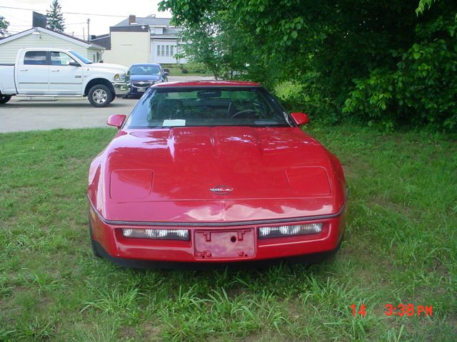 Chevrolet Corvette 1984 photo 1