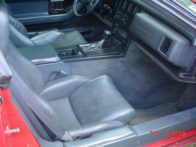 Chevrolet Corvette 1984 photo 4