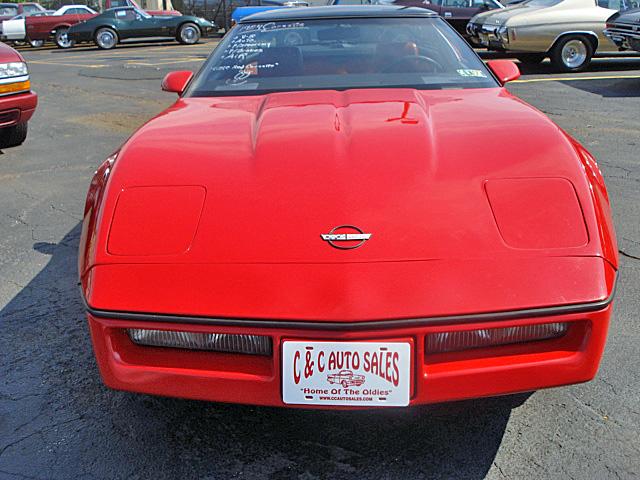 Chevrolet Corvette 1984 photo 2