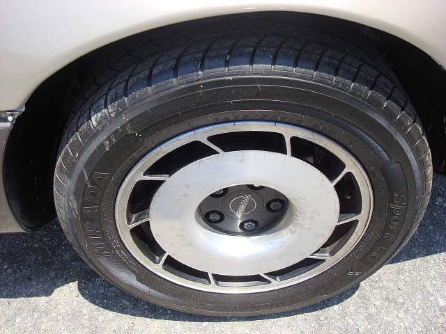 Chevrolet Corvette 1984 photo 2