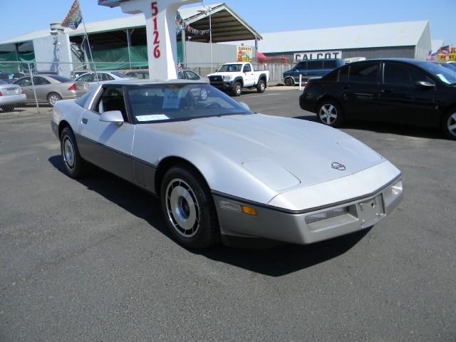 Chevrolet Corvette 1985 photo 3