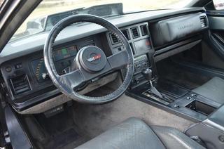 Chevrolet Corvette 1985 photo 1