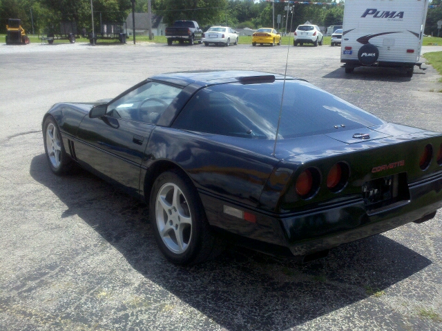 Chevrolet Corvette 1986 photo 3