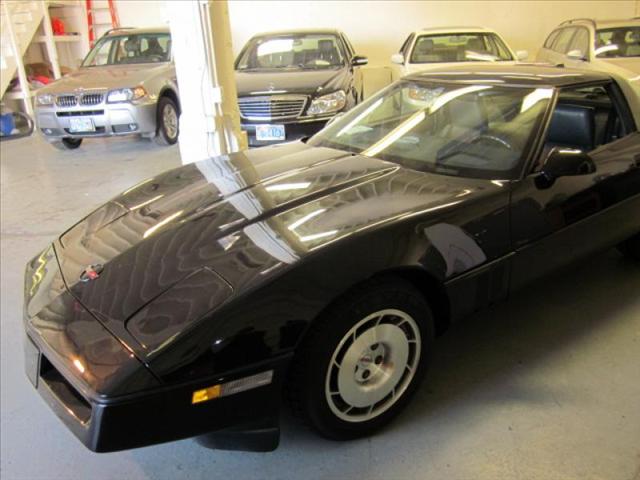 Chevrolet Corvette 1986 photo 1