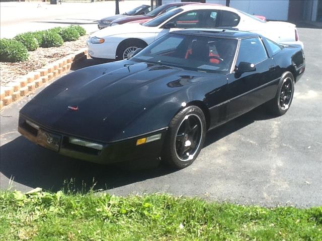 Chevrolet Corvette 1986 photo 1