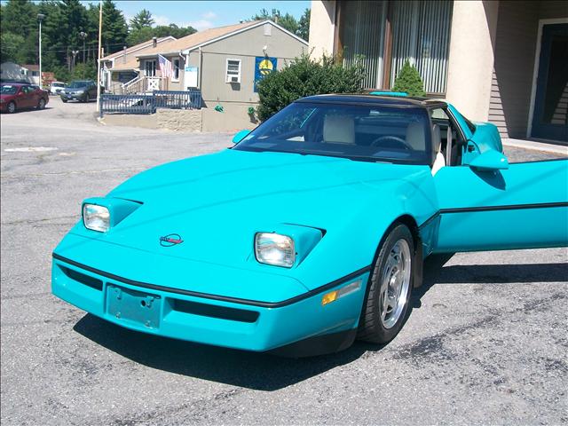 Chevrolet Corvette 1986 photo 2