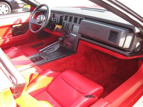 Chevrolet Corvette 1986 photo 1